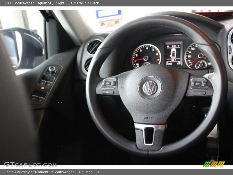 Night Blue Metallic / Black 2013 Volkswagen Tiguan SE