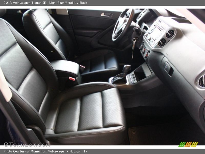 Night Blue Metallic / Black 2013 Volkswagen Tiguan SE