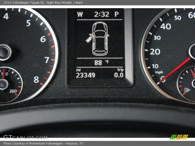 Night Blue Metallic / Black 2013 Volkswagen Tiguan SE