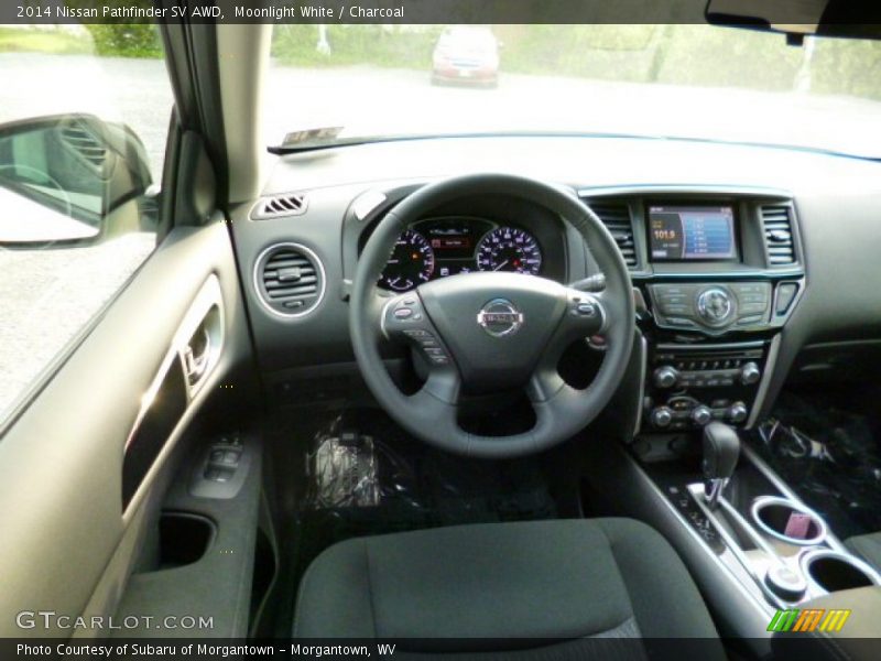 Moonlight White / Charcoal 2014 Nissan Pathfinder SV AWD