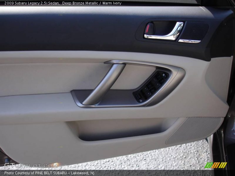 Deep Bronze Metallic / Warm Ivory 2009 Subaru Legacy 2.5i Sedan
