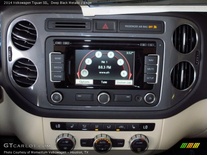 Deep Black Metallic / Beige 2014 Volkswagen Tiguan SEL
