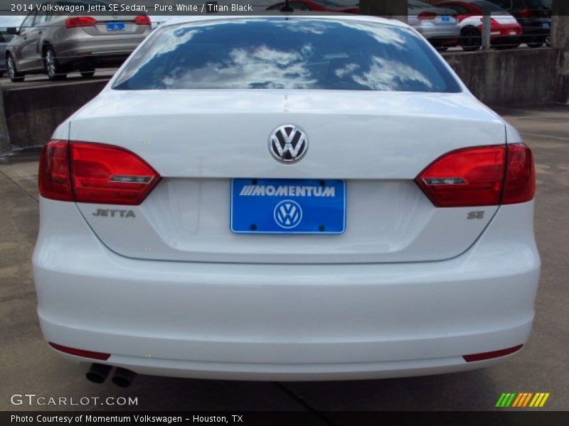 Pure White / Titan Black 2014 Volkswagen Jetta SE Sedan