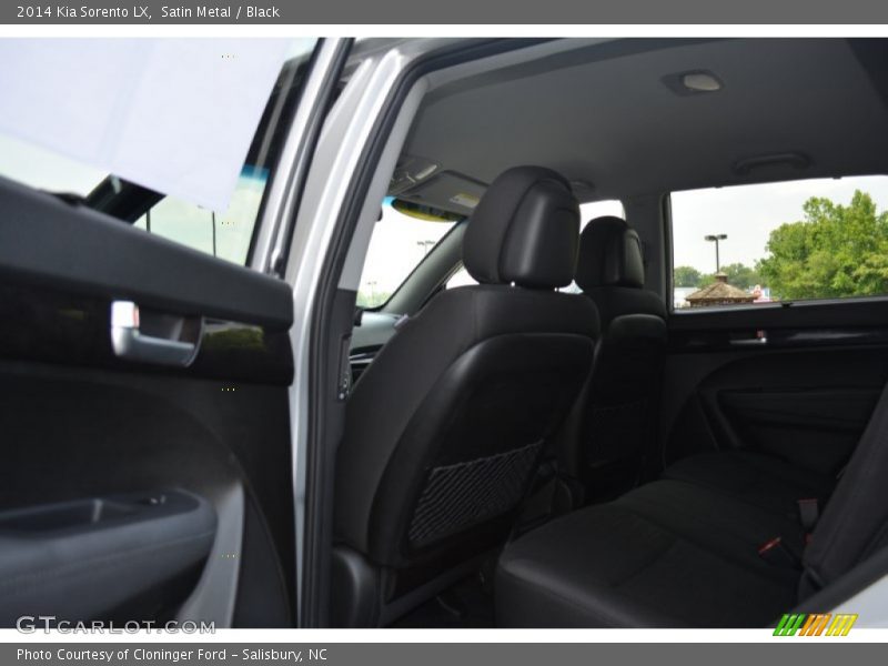 Satin Metal / Black 2014 Kia Sorento LX