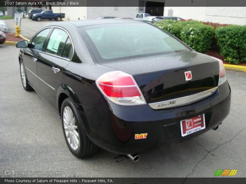 Black Onyx / Black 2007 Saturn Aura XR