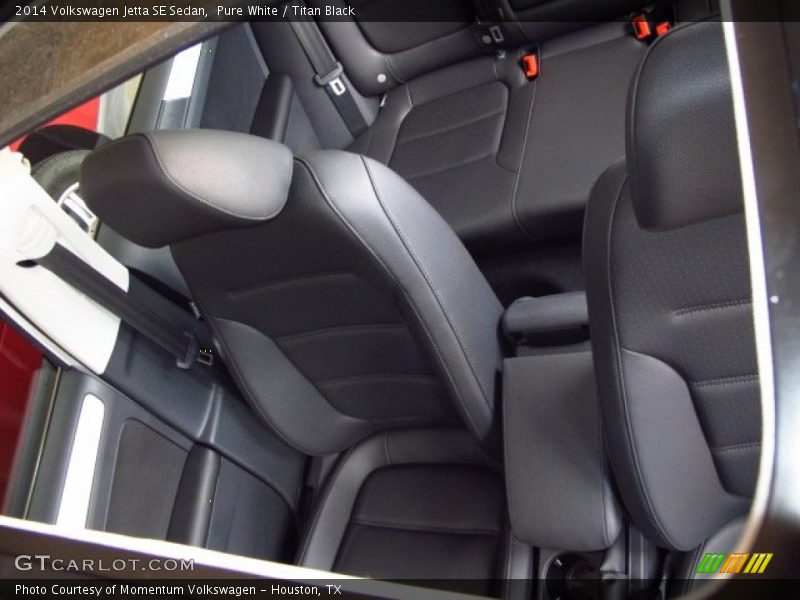 Pure White / Titan Black 2014 Volkswagen Jetta SE Sedan