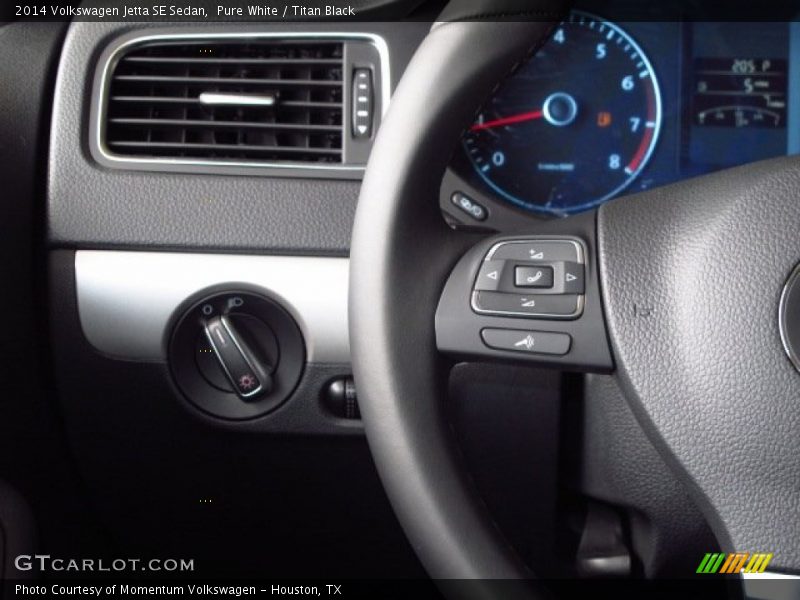 Pure White / Titan Black 2014 Volkswagen Jetta SE Sedan