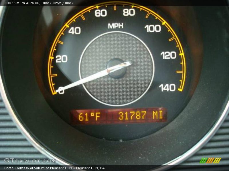 Black Onyx / Black 2007 Saturn Aura XR