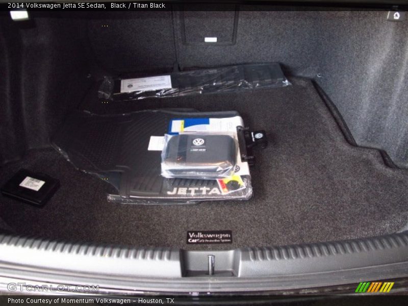 Black / Titan Black 2014 Volkswagen Jetta SE Sedan
