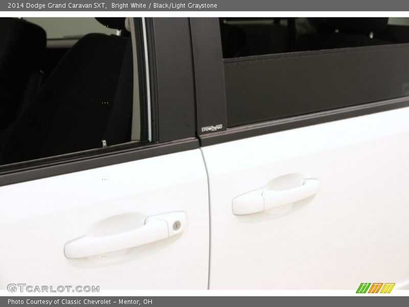 Bright White / Black/Light Graystone 2014 Dodge Grand Caravan SXT