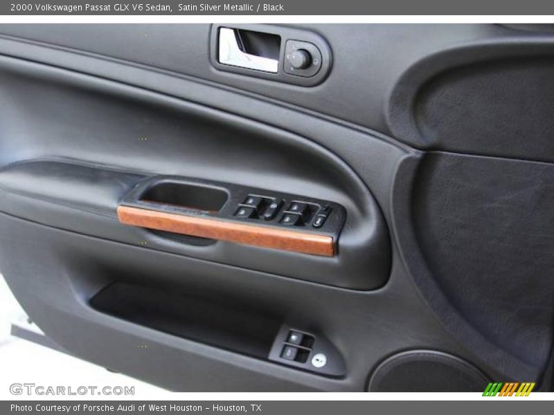 Satin Silver Metallic / Black 2000 Volkswagen Passat GLX V6 Sedan
