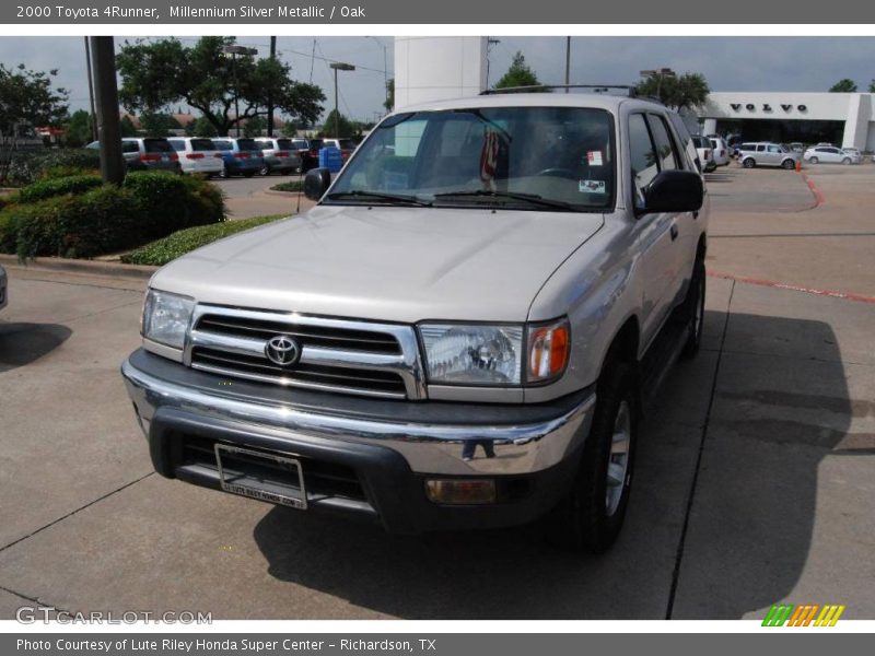 Millennium Silver Metallic / Oak 2000 Toyota 4Runner