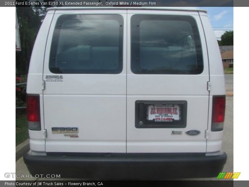 Oxford White / Medium Flint 2011 Ford E Series Van E350 XL Extended Passenger