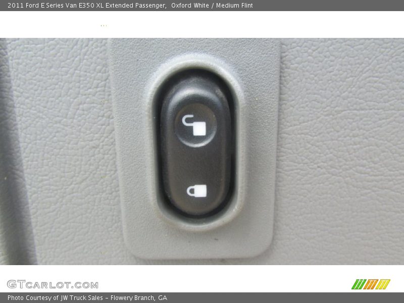 Oxford White / Medium Flint 2011 Ford E Series Van E350 XL Extended Passenger
