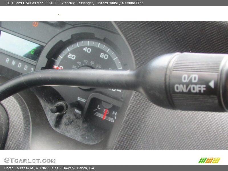 Oxford White / Medium Flint 2011 Ford E Series Van E350 XL Extended Passenger