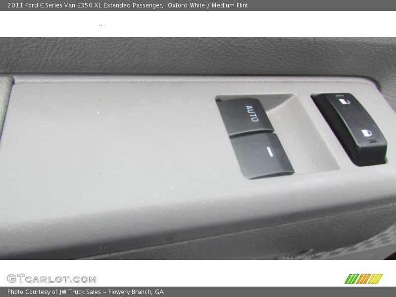 Oxford White / Medium Flint 2011 Ford E Series Van E350 XL Extended Passenger