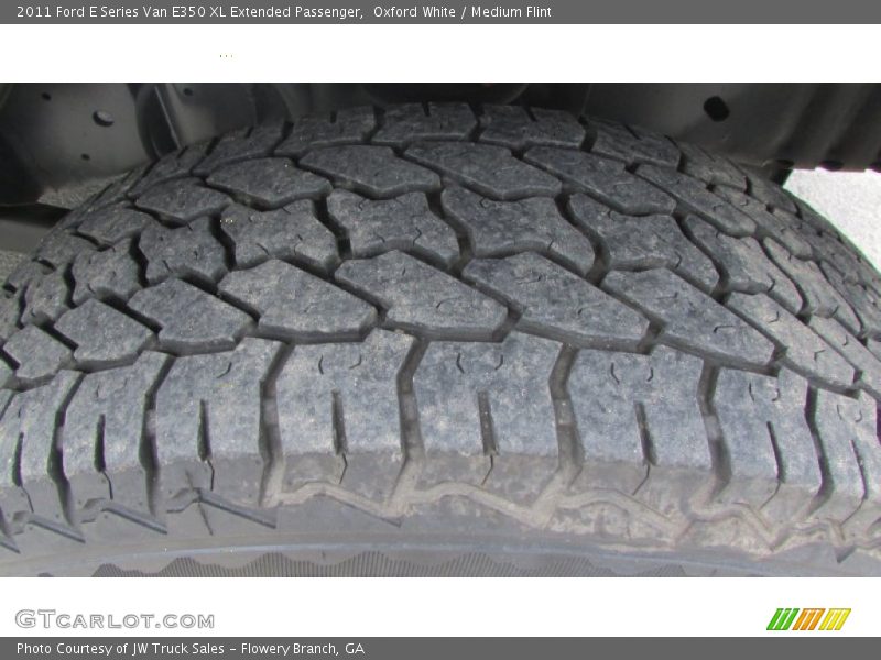 Oxford White / Medium Flint 2011 Ford E Series Van E350 XL Extended Passenger