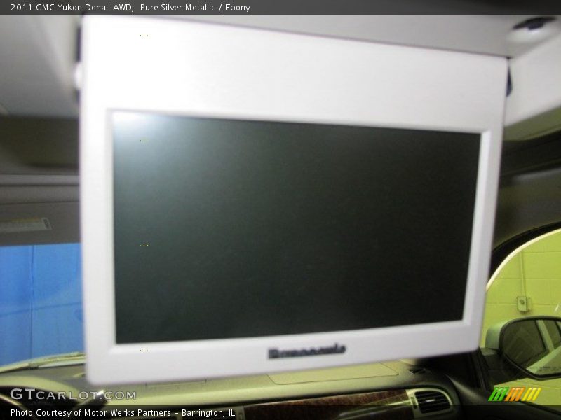 Pure Silver Metallic / Ebony 2011 GMC Yukon Denali AWD