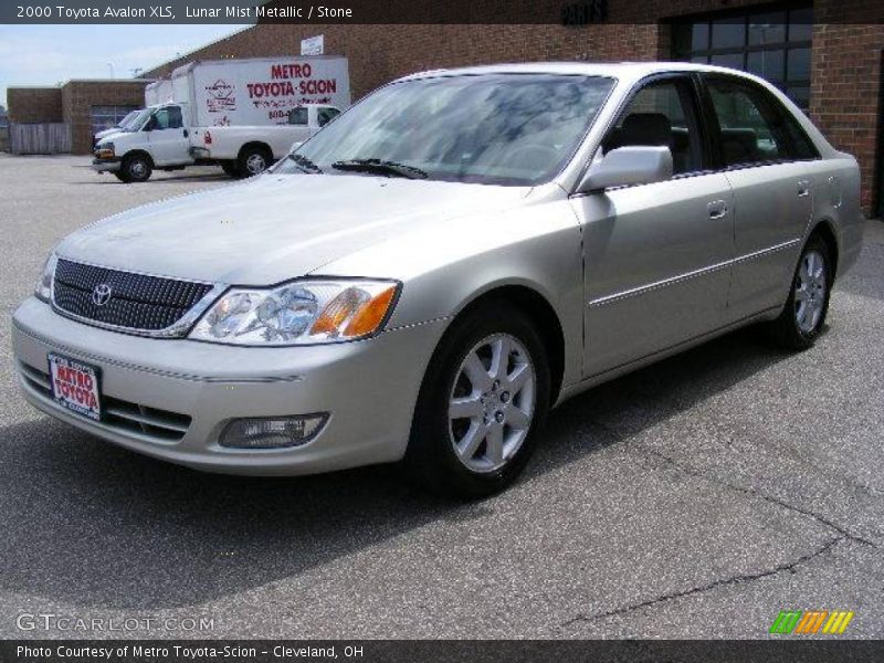 Lunar Mist Metallic / Stone 2000 Toyota Avalon XLS