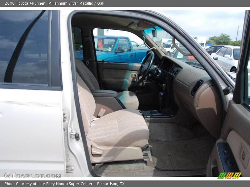 Millennium Silver Metallic / Oak 2000 Toyota 4Runner