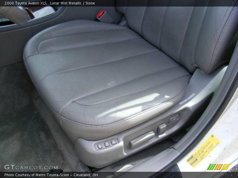 Lunar Mist Metallic / Stone 2000 Toyota Avalon XLS