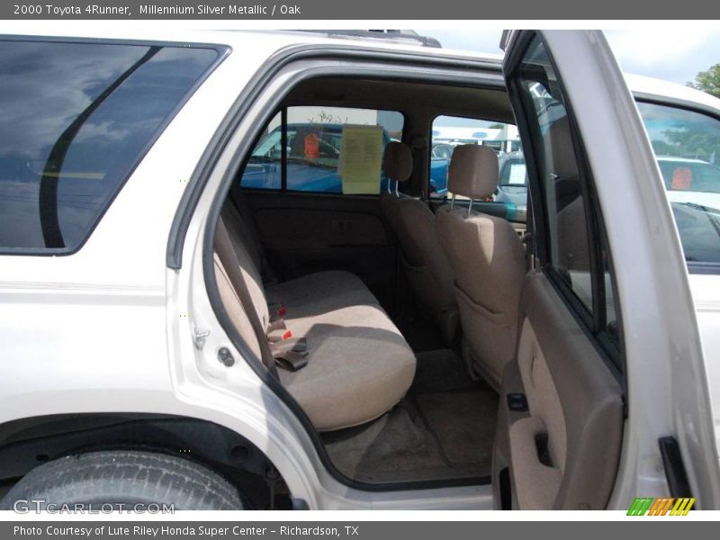 Millennium Silver Metallic / Oak 2000 Toyota 4Runner