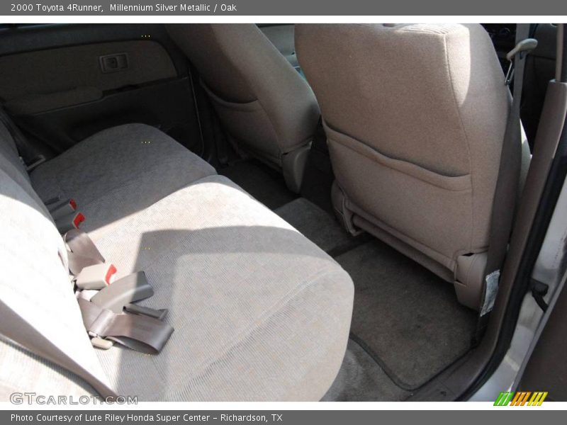 Millennium Silver Metallic / Oak 2000 Toyota 4Runner