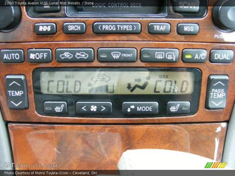 Lunar Mist Metallic / Stone 2000 Toyota Avalon XLS