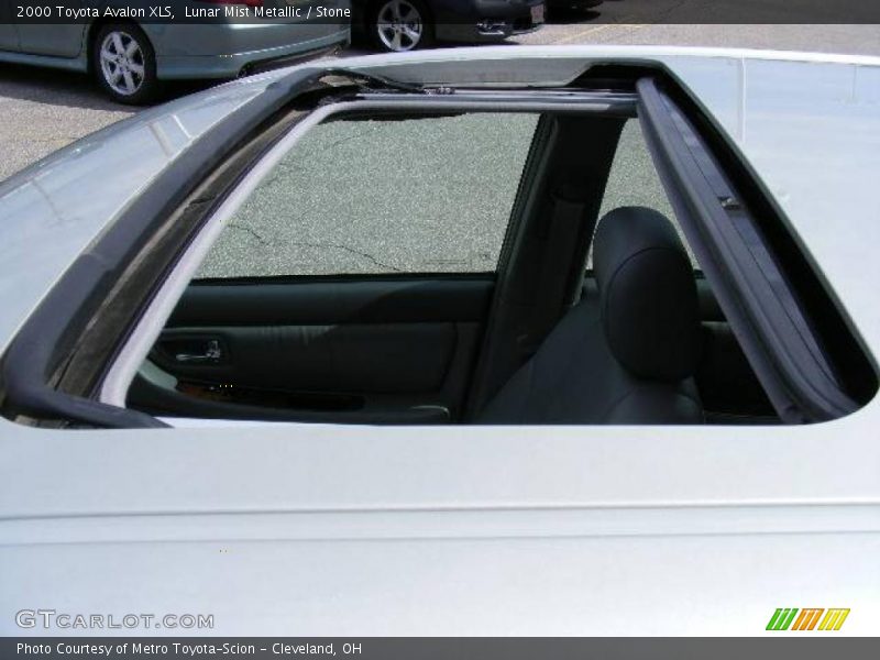 Lunar Mist Metallic / Stone 2000 Toyota Avalon XLS