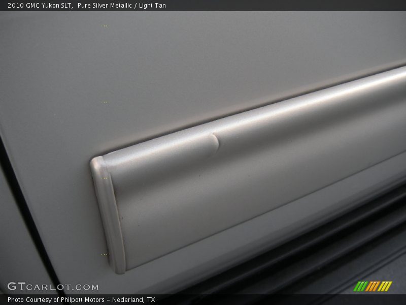Pure Silver Metallic / Light Tan 2010 GMC Yukon SLT