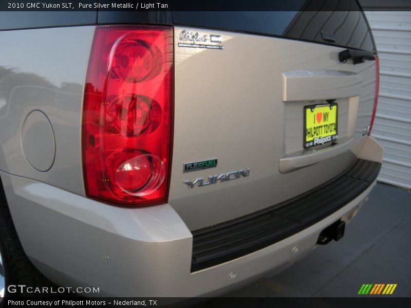 Pure Silver Metallic / Light Tan 2010 GMC Yukon SLT