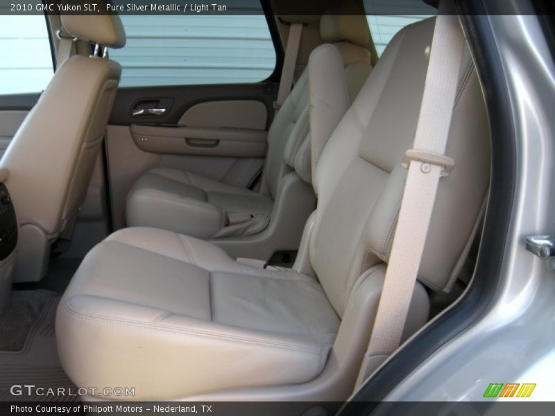 Pure Silver Metallic / Light Tan 2010 GMC Yukon SLT