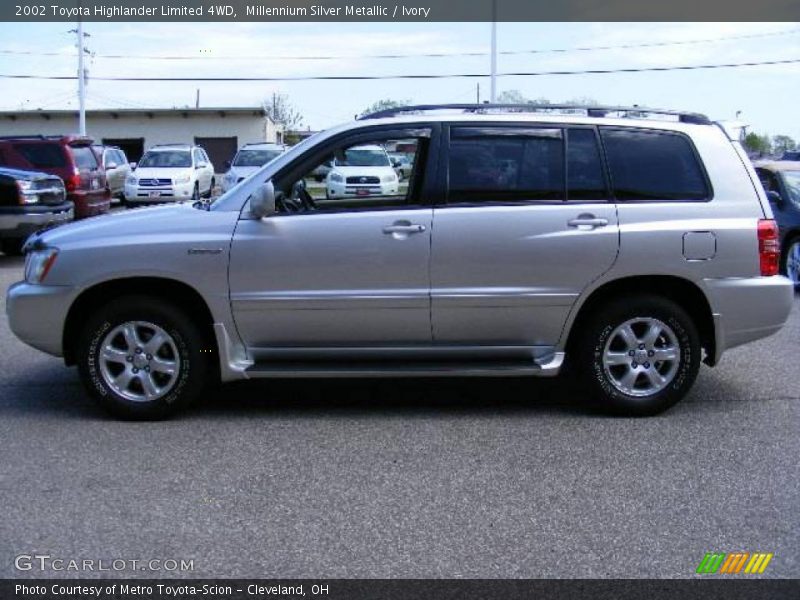 Millennium Silver Metallic / Ivory 2002 Toyota Highlander Limited 4WD