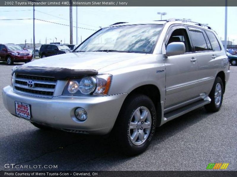 Millennium Silver Metallic / Ivory 2002 Toyota Highlander Limited 4WD