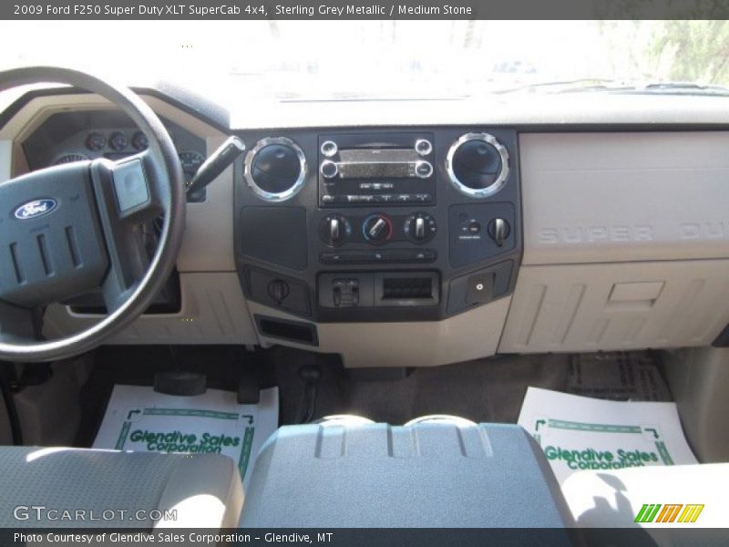 Sterling Grey Metallic / Medium Stone 2009 Ford F250 Super Duty XLT SuperCab 4x4