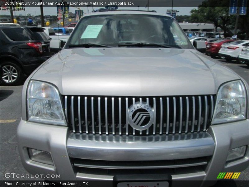 Vapor Silver Metallic / Charcoal Black 2008 Mercury Mountaineer AWD