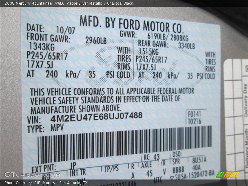 Vapor Silver Metallic / Charcoal Black 2008 Mercury Mountaineer AWD