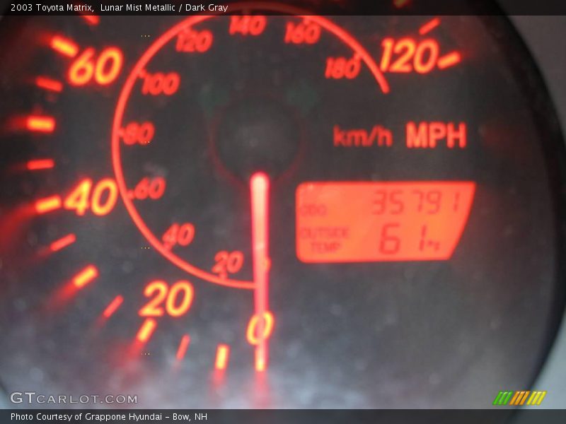 Lunar Mist Metallic / Dark Gray 2003 Toyota Matrix