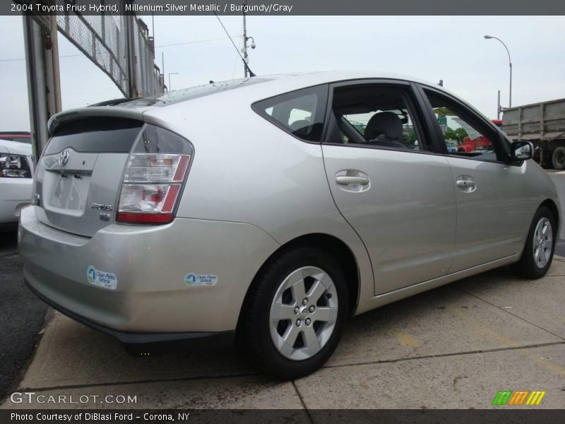 Millenium Silver Metallic / Burgundy/Gray 2004 Toyota Prius Hybrid