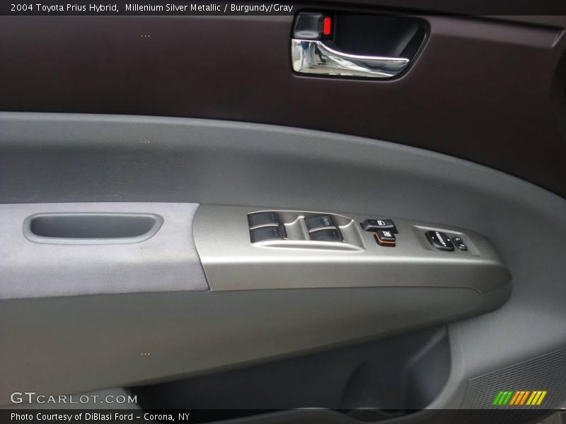 Millenium Silver Metallic / Burgundy/Gray 2004 Toyota Prius Hybrid