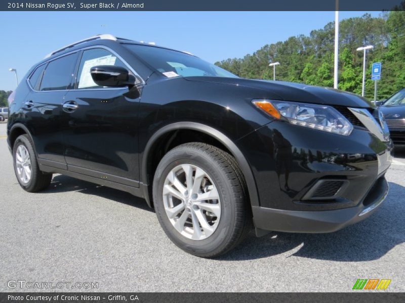 Super Black / Almond 2014 Nissan Rogue SV