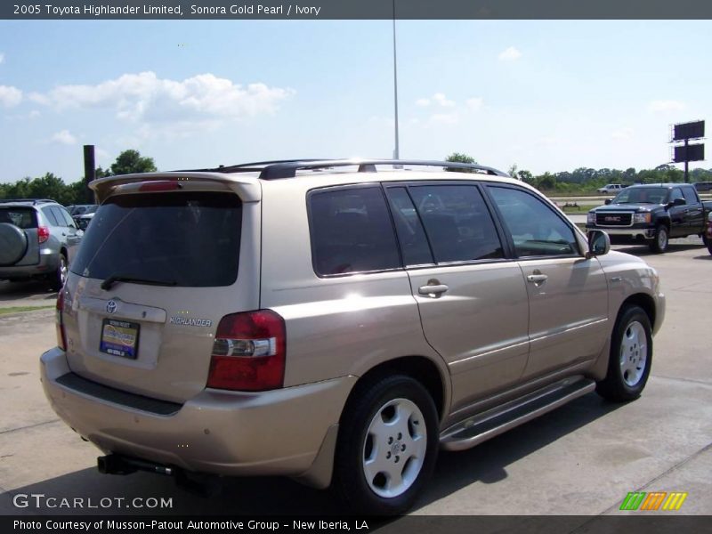 Sonora Gold Pearl / Ivory 2005 Toyota Highlander Limited