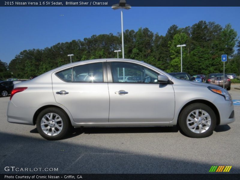  2015 Versa 1.6 SV Sedan Brilliant Silver
