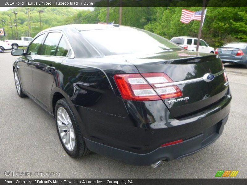 Tuxedo Black / Dune 2014 Ford Taurus Limited