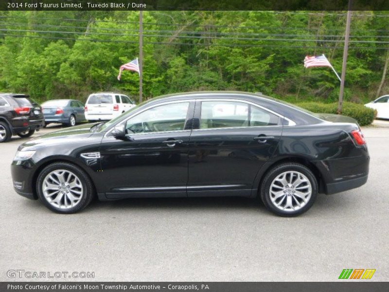 Tuxedo Black / Dune 2014 Ford Taurus Limited