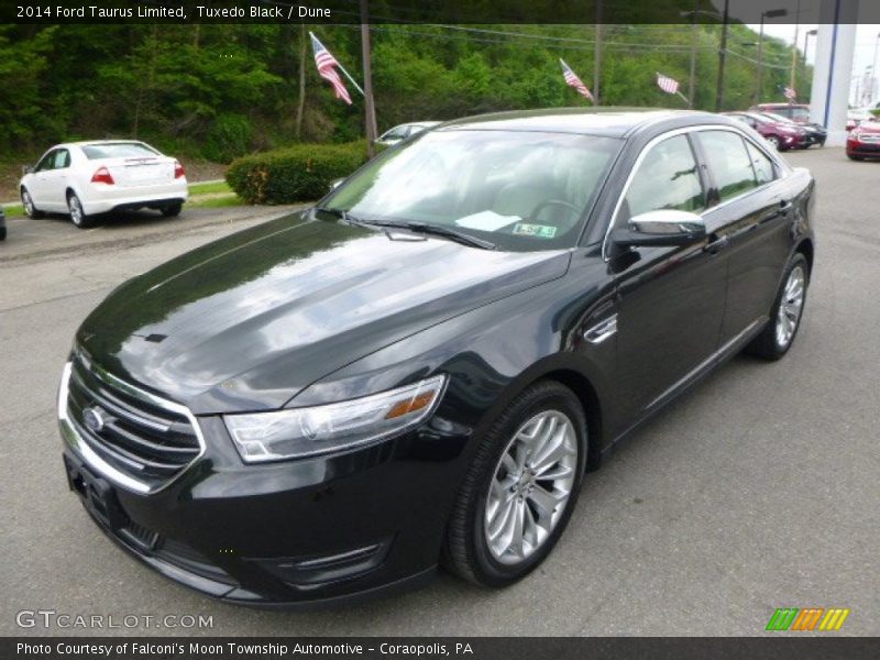 Tuxedo Black / Dune 2014 Ford Taurus Limited
