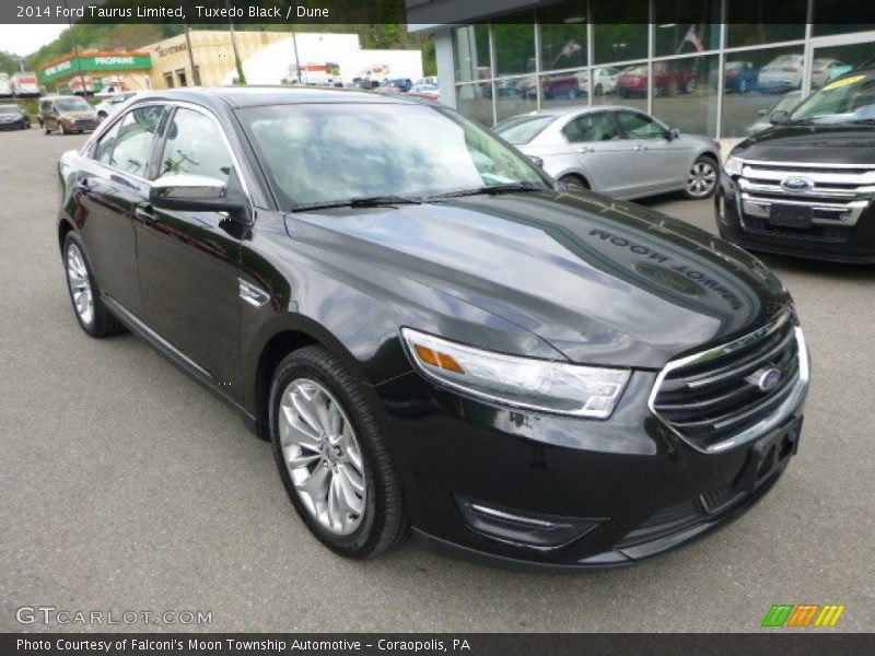 Tuxedo Black / Dune 2014 Ford Taurus Limited