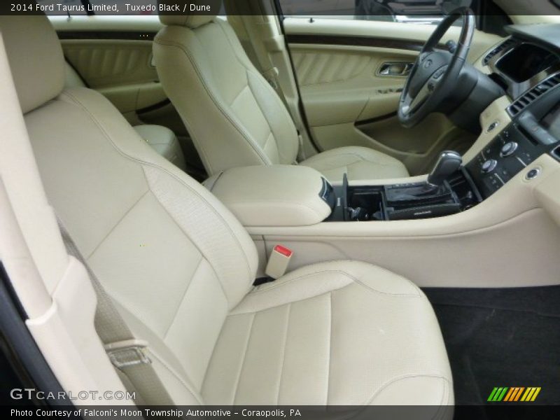 Tuxedo Black / Dune 2014 Ford Taurus Limited