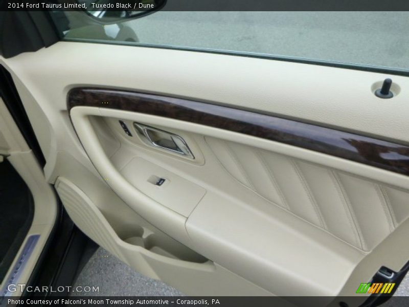 Tuxedo Black / Dune 2014 Ford Taurus Limited