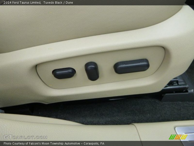 Tuxedo Black / Dune 2014 Ford Taurus Limited